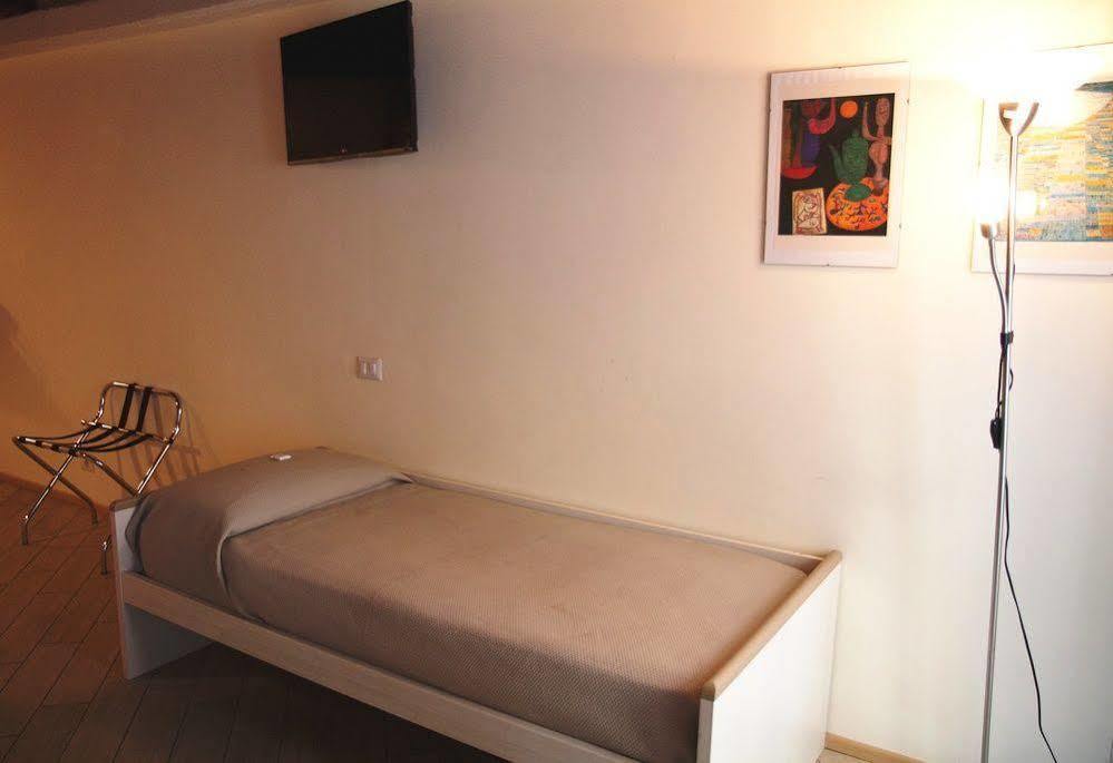 B&B Home Sweet Home แบร์กาโม ภายนอก รูปภาพ